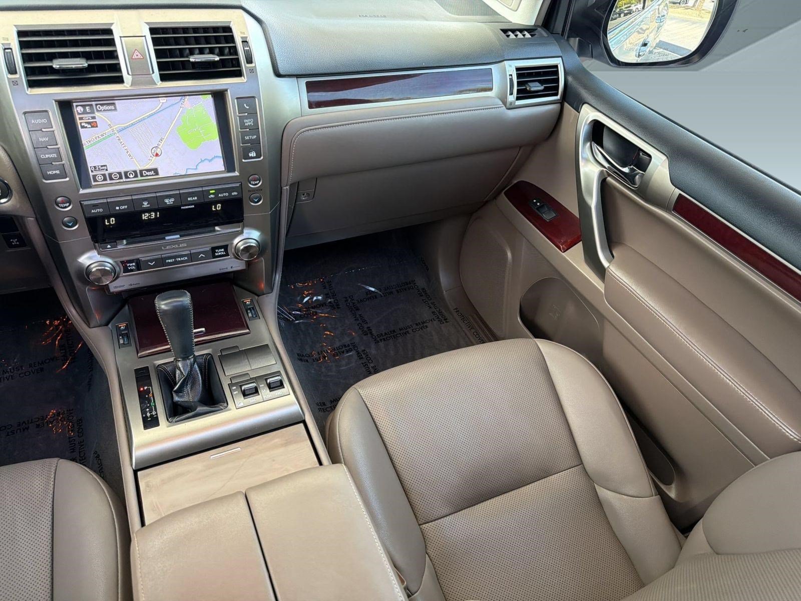 Used 2019 Lexus GX 460 Premium AWD/4WD image 31