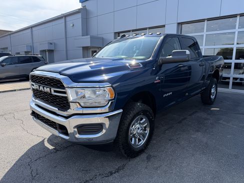 Used 2019 RAM 2500 Tradesman AWD/4WD image 4