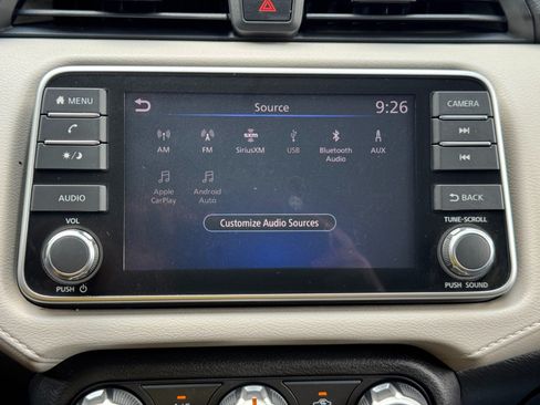 Used 2021 Nissan Versa SV FWD image 21