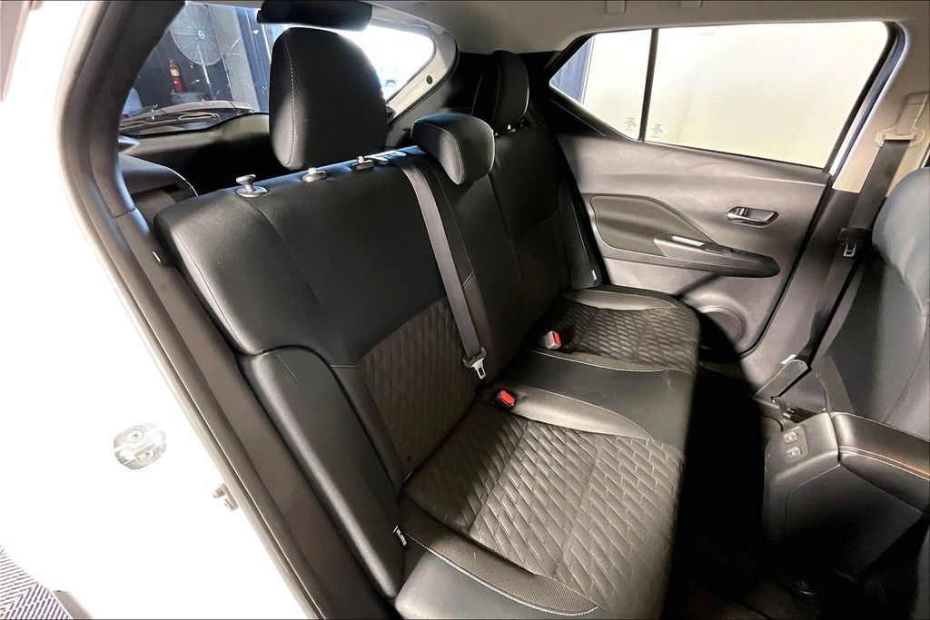 Used 2023 Nissan Kicks SV FWD image 32