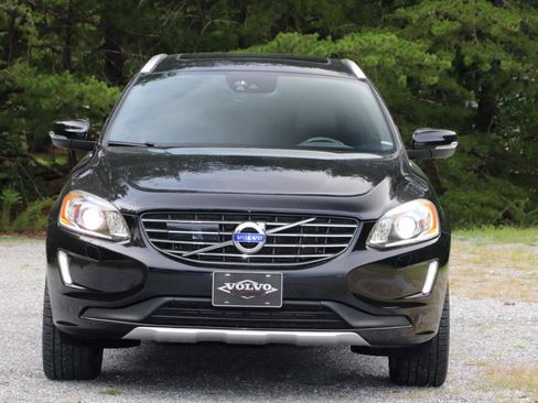 Used 2015 Volvo XC60 T6 Platinum AWD/4WD image 40