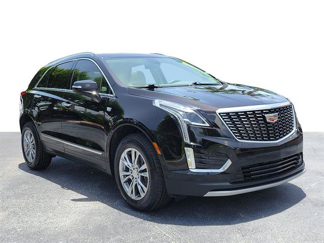 Certified 2023 Cadillac XT5 Premium Luxury FWD image 2