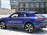 Used 2025 Porsche Macan image 3