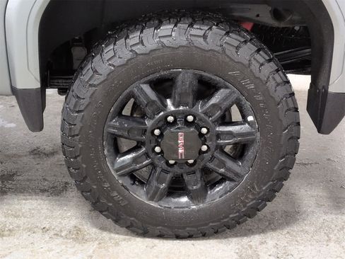 Used 2026 GMC Sierra 2500 AT4 w/ AT4 Premium Plus Package image 14