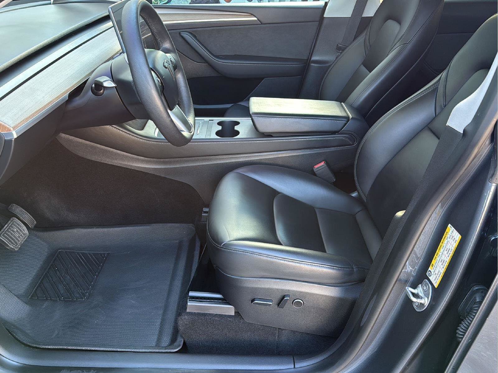 Used 2023 Tesla Model Y Long Range AWD/4WD image 22