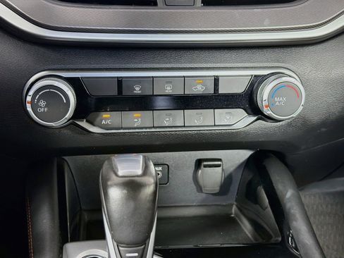 Used 2024 Nissan Altima 2.5 SR FWD image 23