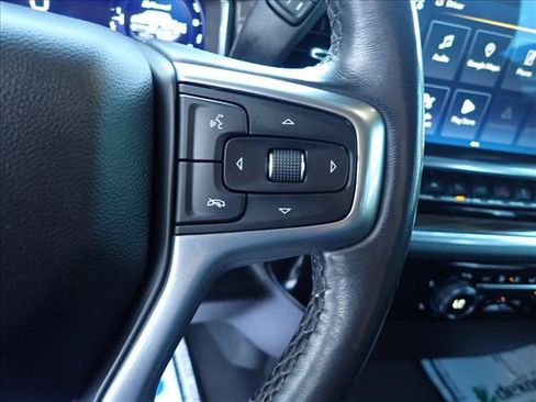 Used 2022 Chevrolet Silverado 1500 LT AWD/4WD image 14