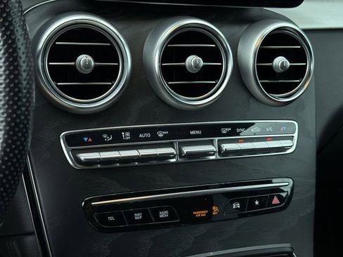 Used 2022 Mercedes-Benz GLC 300 image 27