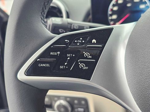 New 2026 Mercedes-Benz GLB 250 image 27