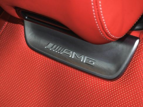 Used 2022 Mercedes-Benz SL 63 AMG 4MATIC w/ Driver Assistance Package image 62