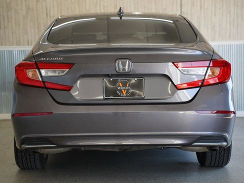 Used 2020 Honda Accord LX image 9