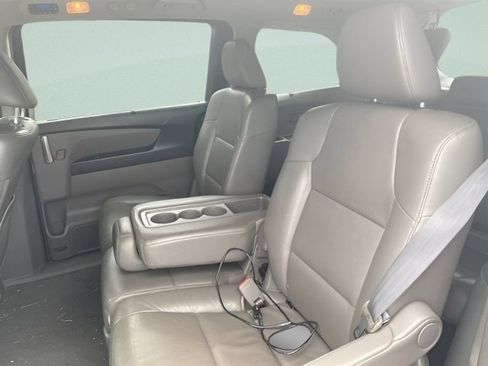 Used 2012 Honda Odyssey Touring image 18