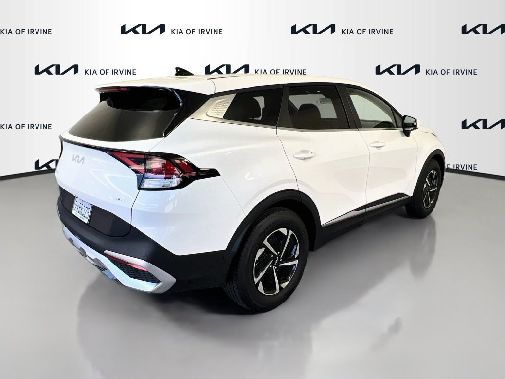 Used 2025 Kia Sportage LX FWD image 9