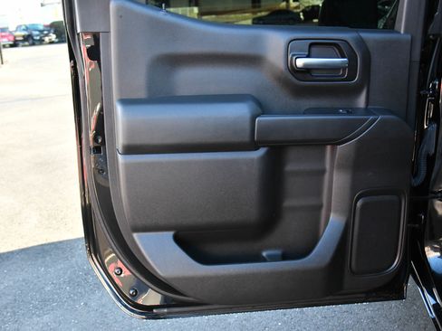 Used 2019 Chevrolet Silverado 1500 LT w/ All-Star Edition image 33