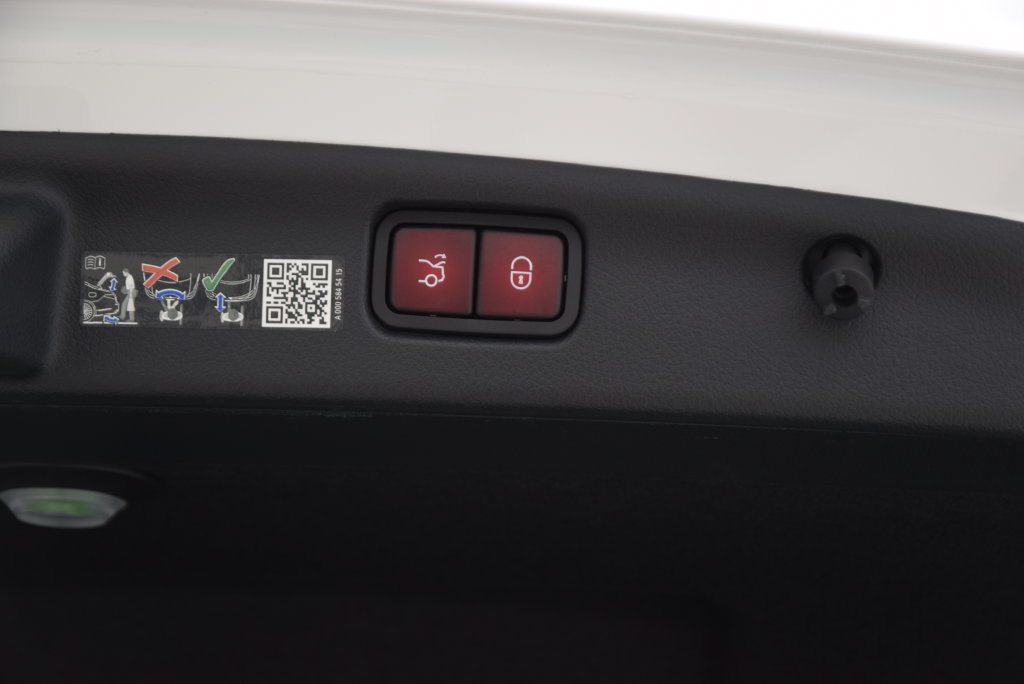 Certified 2024 Mercedes-Benz C 300 Sedan image 30