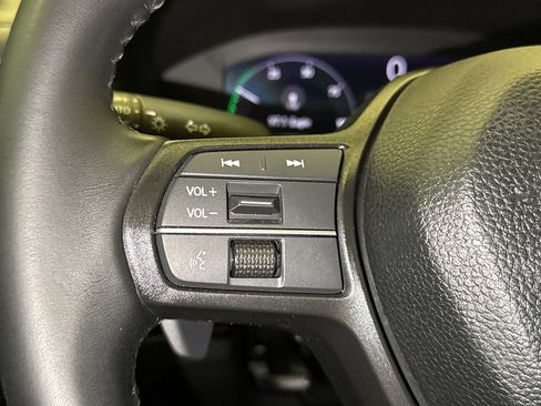 Used 2024 Honda Accord EX-L image 31