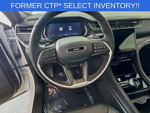 New 2025 Jeep Grand Cherokee Limited w/ Trailer Tow Package image 11