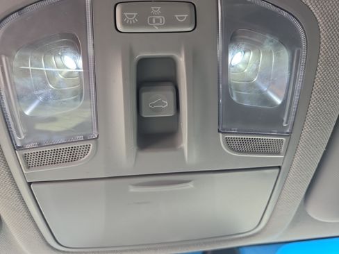 Used 2019 Hyundai Ioniq Limited w/ Ultimate Package 02 FWD image 9