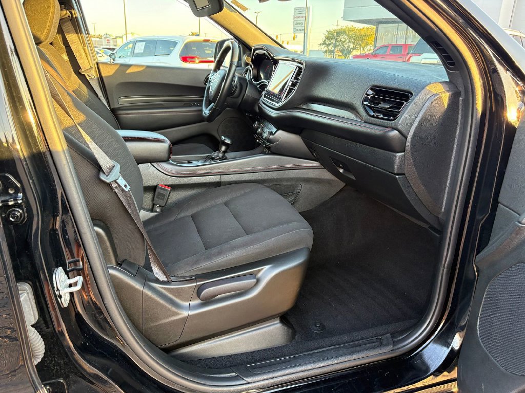 Used 2025 Dodge Durango GT AWD/4WD image 10