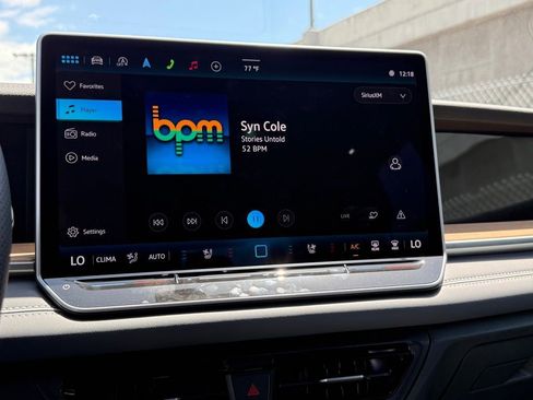 New 2026 Volkswagen Tiguan SEL R-Line AWD/4WD image 23