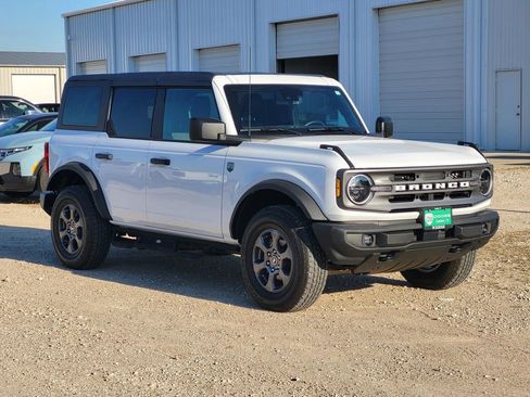 Used 2023 Ford Bronco Big Bend image 2