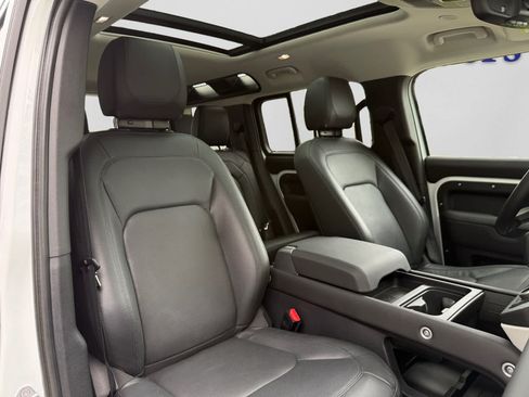 Certified 2024 Land Rover Defender 110 S AWD/4WD image 8