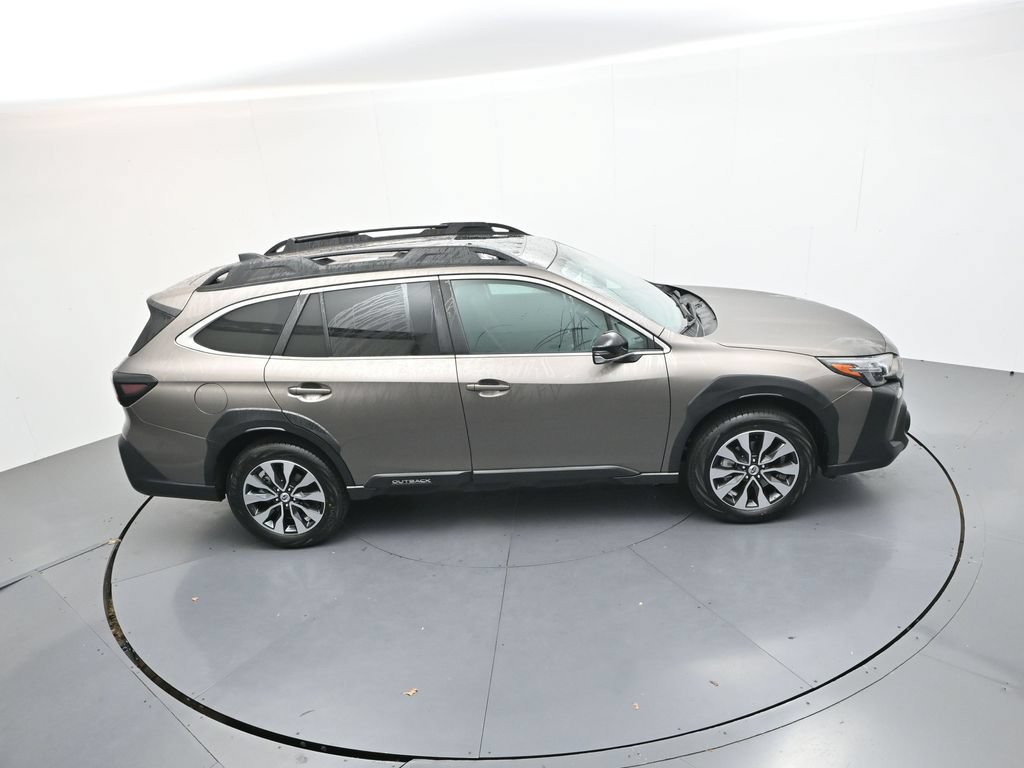 Used 2024 Subaru Outback Limited AWD/4WD image 19