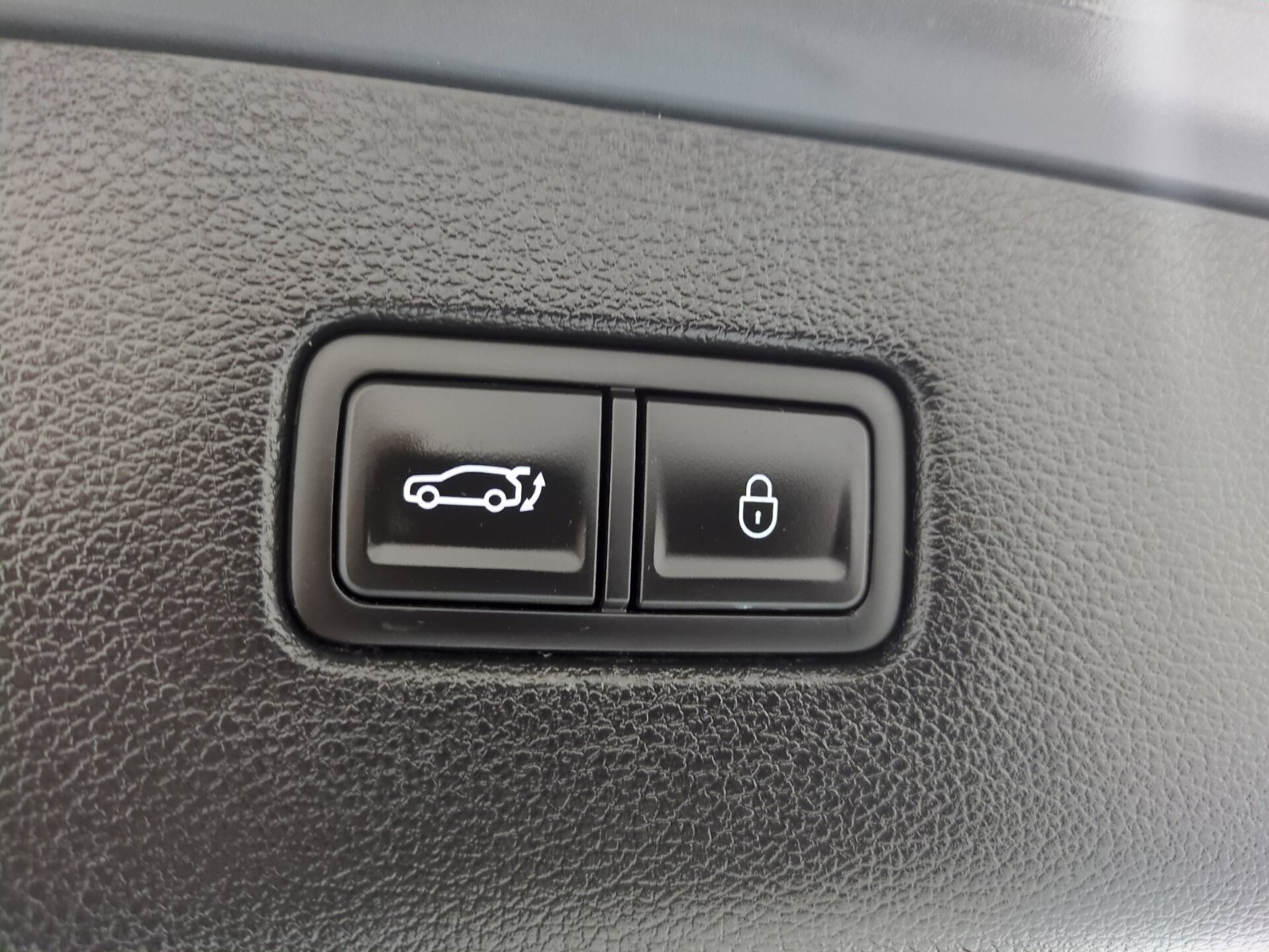 Certified 2025 Genesis GV80 2.5T Select AWD/4WD image 13