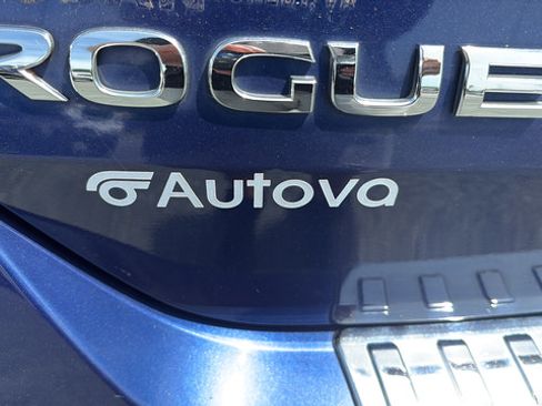 Used 2020 Nissan Rogue SV w/ Premium Package AWD/4WD image 29