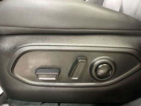 New 2026 Jeep Cherokee Limited AWD/4WD image 12