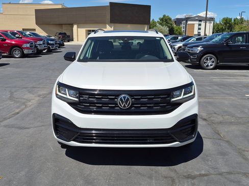 Used 2022 Volkswagen Atlas SEL R-Line AWD/4WD image 11