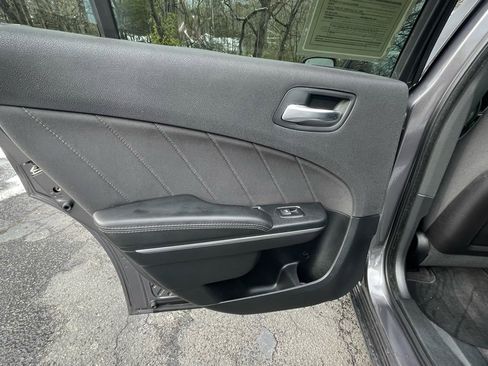 Used 2016 Dodge Charger SXT image 20