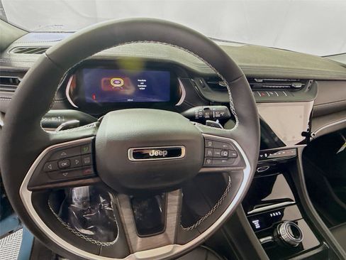 New 2026 Jeep Grand Cherokee Limited w/ Limited Altitude Package AWD/4WD image 6