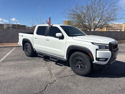 Used 2025 Nissan Frontier Pro-X w/ Pro Convenience Package image 5