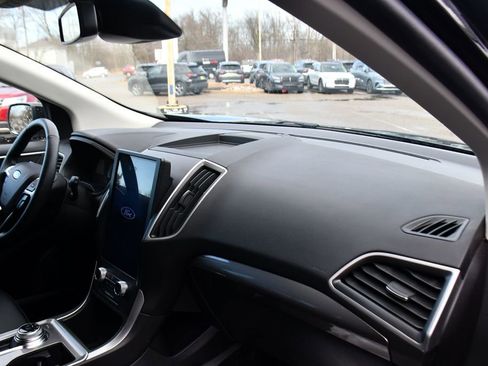 Used 2024 Ford Edge SEL w/ Convenience Package image 15
