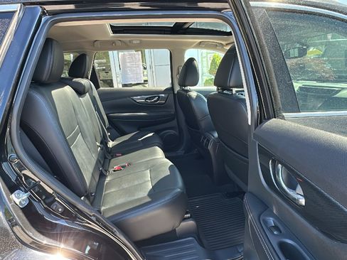 Used 2016 Nissan Rogue SL w/ SL Premium Package AWD/4WD image 26