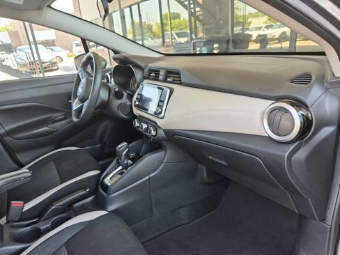Used 2020 Nissan Versa SV FWD image 19