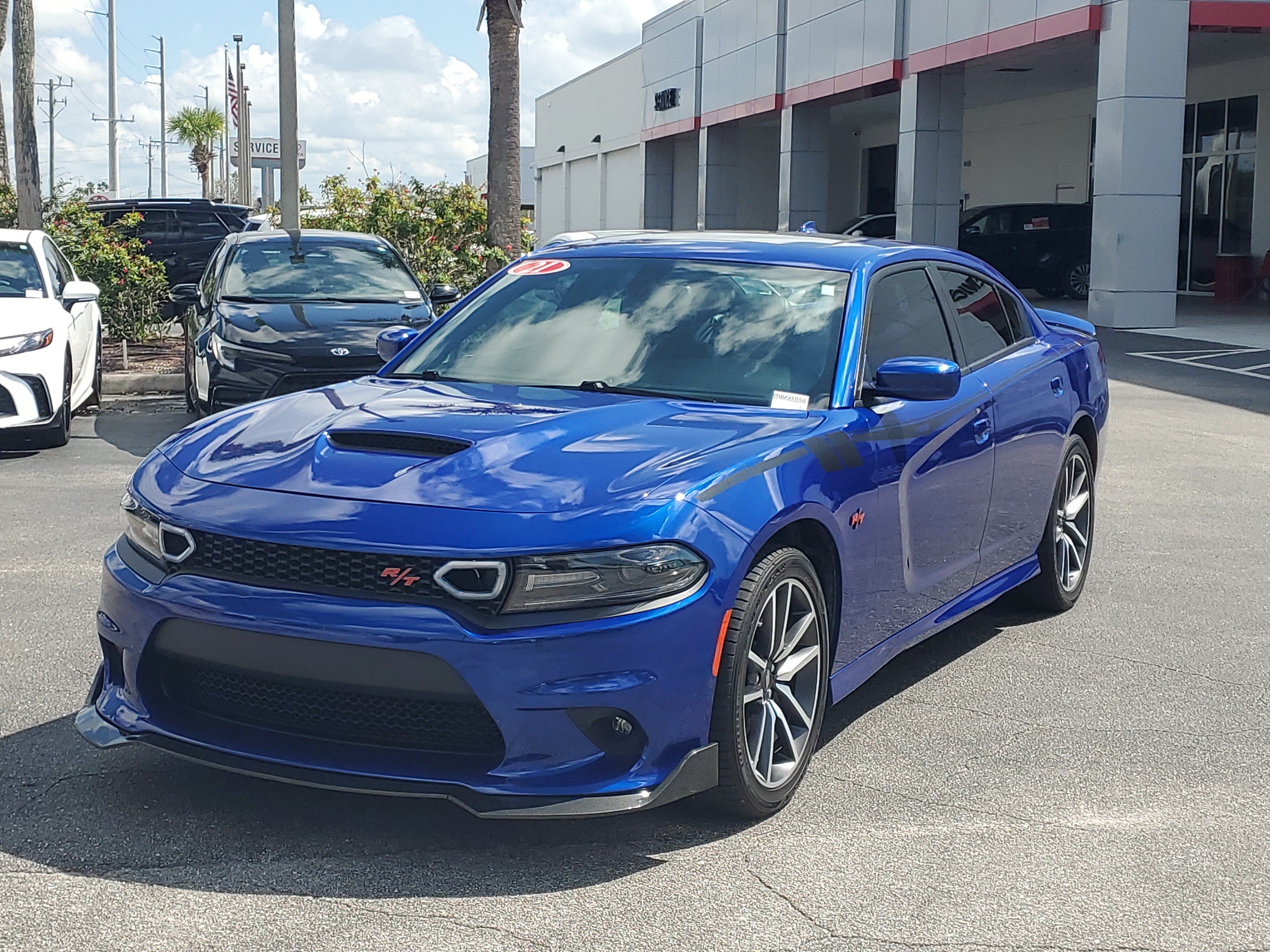 Used 2021 Dodge Charger R/T w/ Plus Group RWD image 3