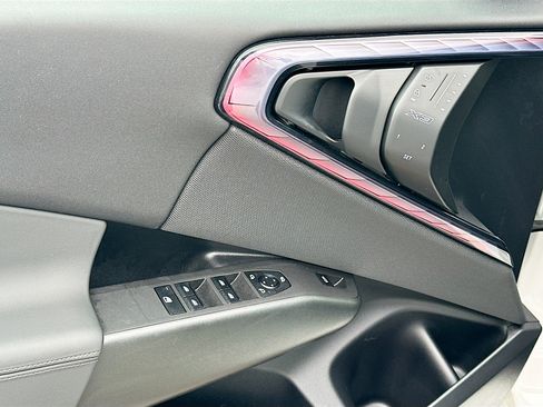 Used 2025 BMW X3 xDrive30i w/ M Sport Package image 16