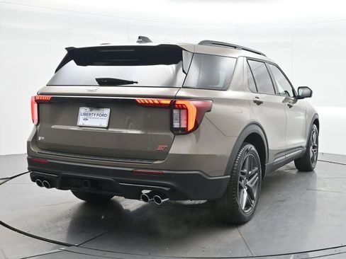New 2026 Ford Explorer ST w/ Sun And Sound Package image 8