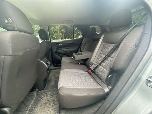 Used 2024 Chevrolet Equinox LT w/ LPO, Floor Liner Package FWD image 28