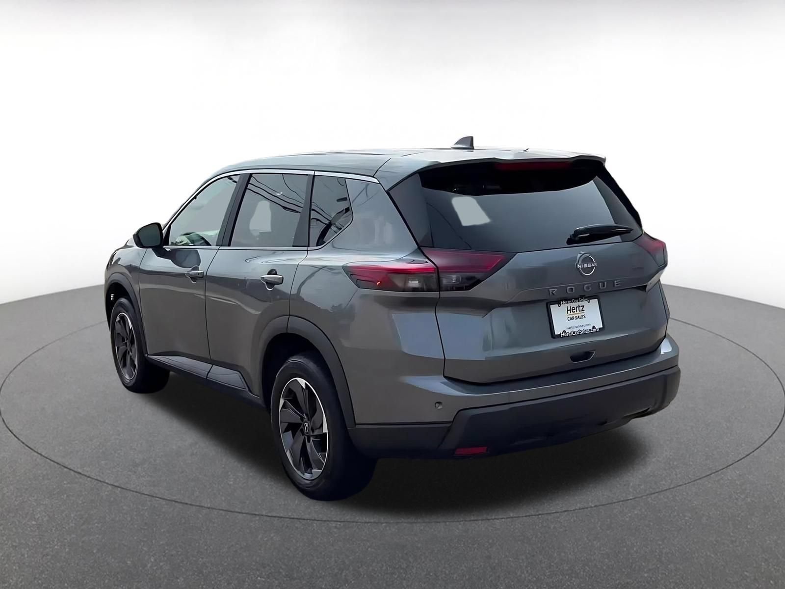 Used 2026 Nissan Rogue SV FWD image 12