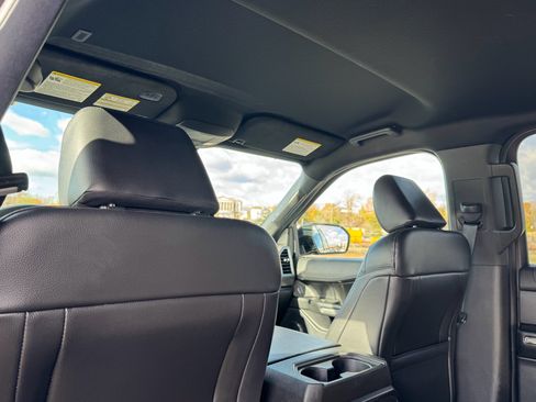 Used 2021 Ford Expedition Max XLT image 28