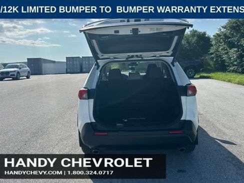 Used 2025 Toyota RAV4 XLE AWD/4WD image 5