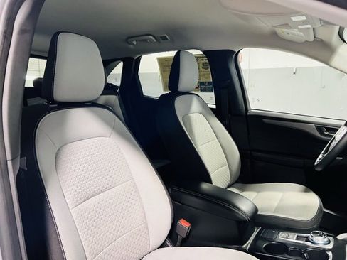 Used 2023 Ford Escape Active image 29