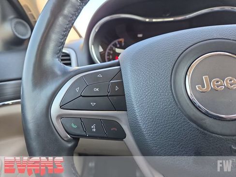 Used 2019 Jeep Grand Cherokee Limited AWD/4WD image 17