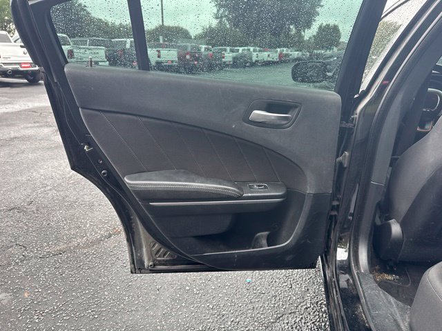 Used 2018 Dodge Charger R/T RWD image 11