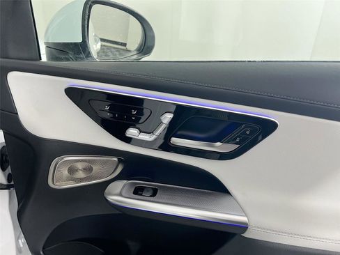 New 2026 Mercedes-Benz GLC 300 4MATIC image 28
