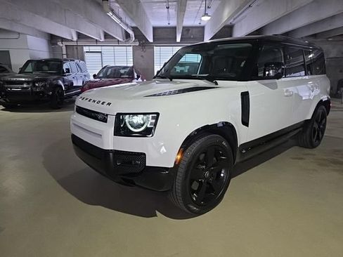 Used 2024 Land Rover Defender 110 X-Dynamic SE AWD/4WD image 1