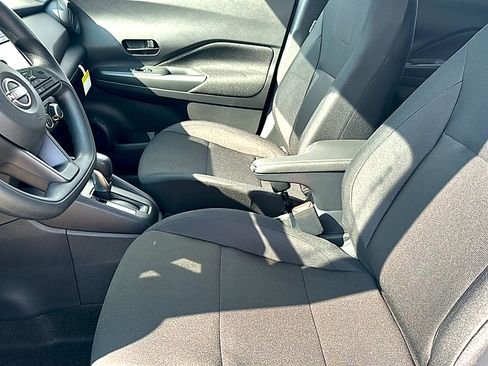 New 2025 Nissan Kicks Play S image 10